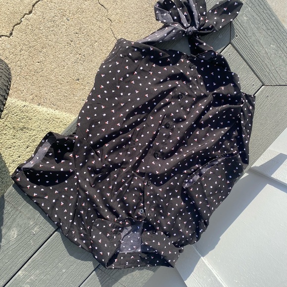 Collared crop Tshirt with tie betwil in back - Picture 2 of 2